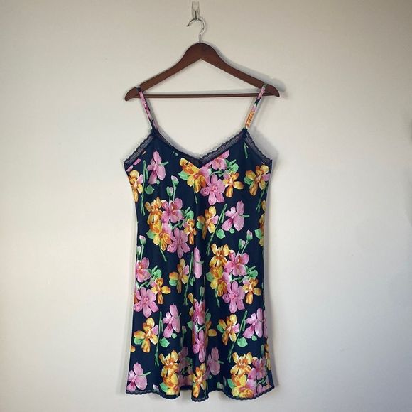 Ralph Lauren Satin Slip Floral Print Sz M - Picture 1 of 7